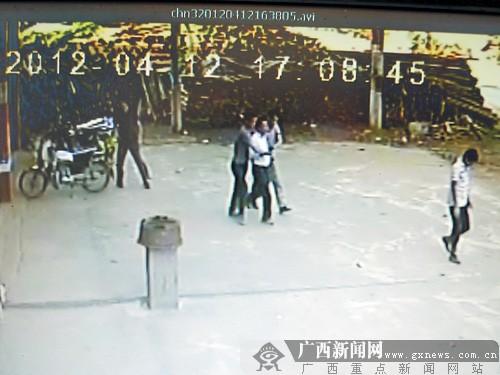 做生意起纠纷非法拘禁合伙人索钱钱没到受尽折磨