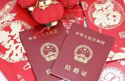 一句话霸气公布结婚说说文案宣布两个人领证的句子