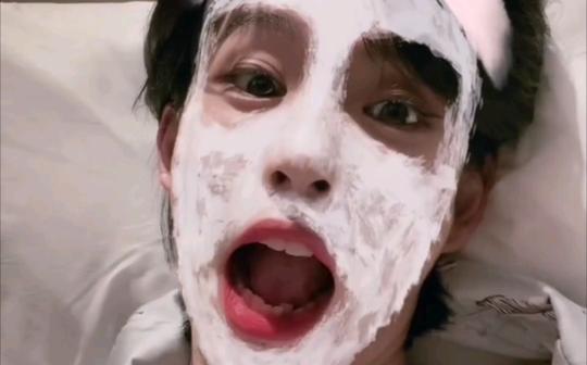 今天真难过看老婆发我的撒娇视频缓冲一下