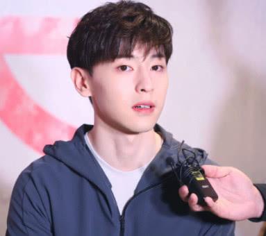 叫"小猴子"过时了,邓伦对杨紫的称呼已火遍抖音,网友