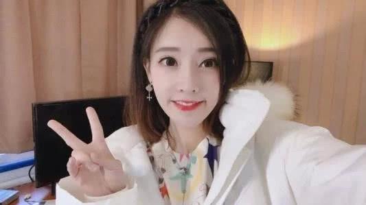 斗鱼主播一姐冯提莫的歌有这么多,你们喜欢哪一个?