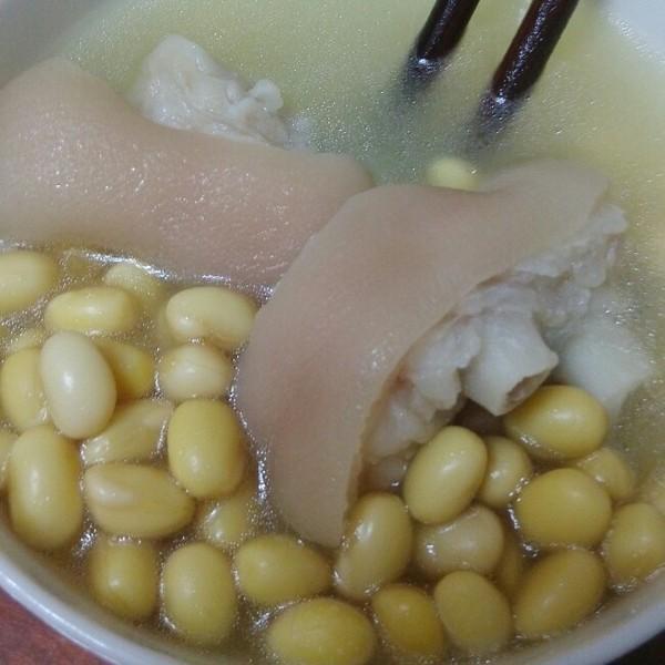哺乳期吃什么下奶水多