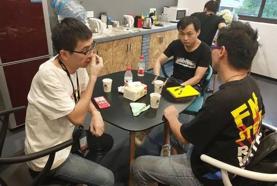家居,食品,文创等行业的创新创业人士,结合当下爆款短视频和抖音营销