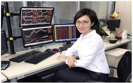 2018年期货黑色金融产业链高端论坛投资顾问1