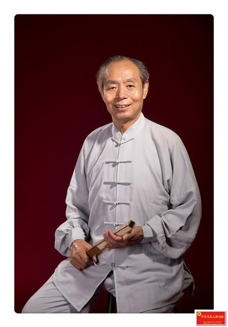 苦中求善立志悬壶纵乾坤传承治疝超微创国际新高——不手术疝气"超微