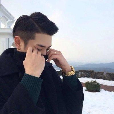 男生头像高冷成熟一点的2019路还那么长少一些人也无