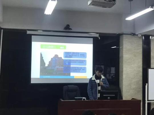程勇伟,创业学院戚程喻担任评审专家和老师,为参加项目路演的团队