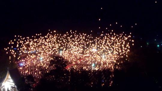 孔明灯祝福灯许愿灯空镜头4k_3840x2160_高清视频素材