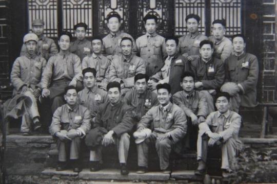 为弘扬石油师艰苦创业奠基石油精神征集文稿和照片