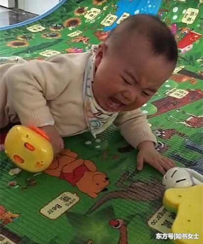 宝宝吃奶的时候用劲是为什么