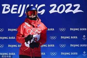 谷爱凌爱吃馅饼被CUE可爱图片