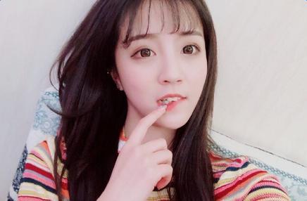 快手一姐小伊伊地位不保,网红和明星的差距到底有多大