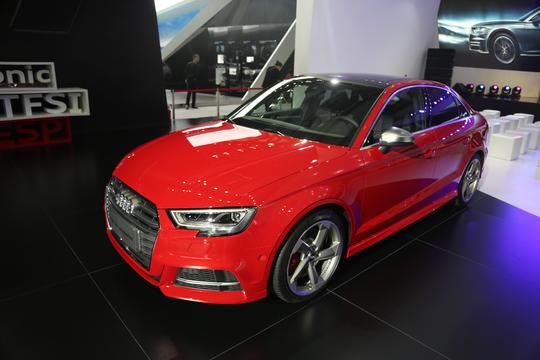奥迪audis3limousine,40万级别动感跑车,车展实拍!