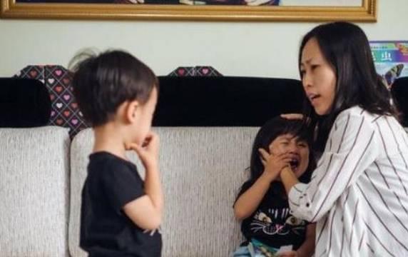 大宝嫉妒二宝怎么办