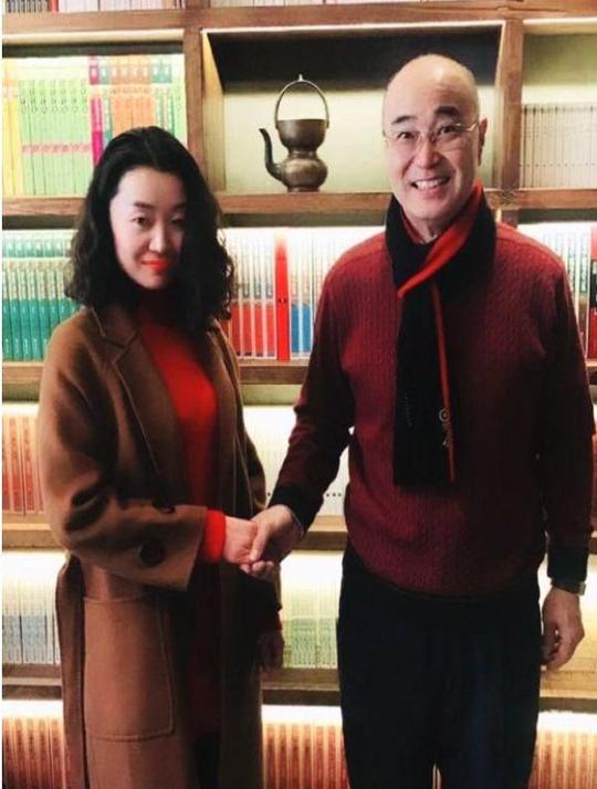 中国网际网路创业女神齐淇与中国巴菲特陈九霖共进午餐