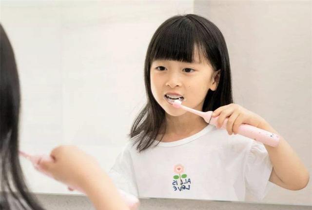 怎么教孩子刷牙