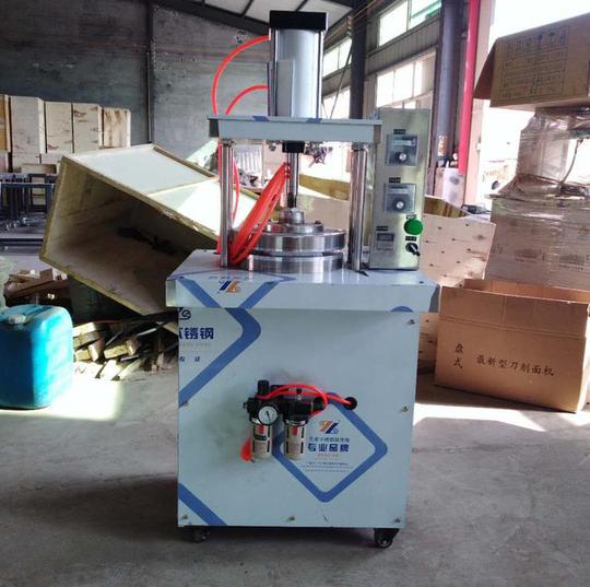 宏迈130厂家大量批发小型煎饼机全自动烙饼机春饼机多功能米面创业项目