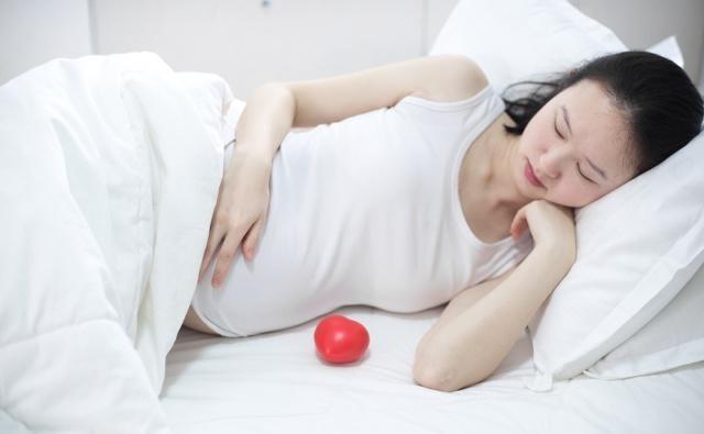 孕期失眠怎么缓解？孕期失眠对策及调理方法