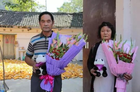 朱婷获世界大奖后父母也跟着沾光，去淮阳县旅游，县领导全程陪同