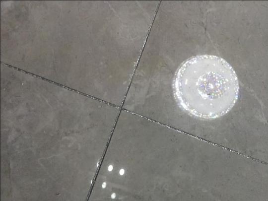灰色地砖用什么美缝颜色好?一问师傅，幸好没有选错颜色