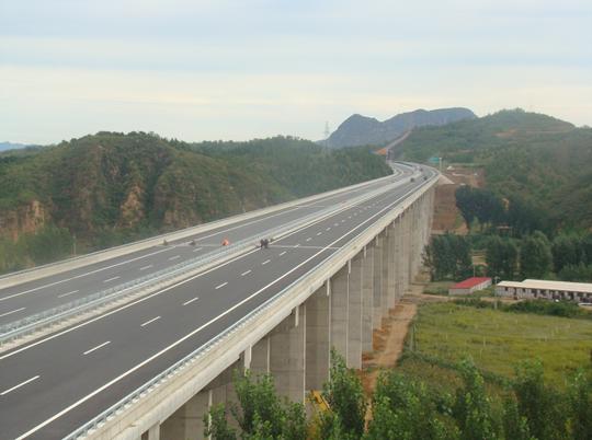 京承高速公路桥