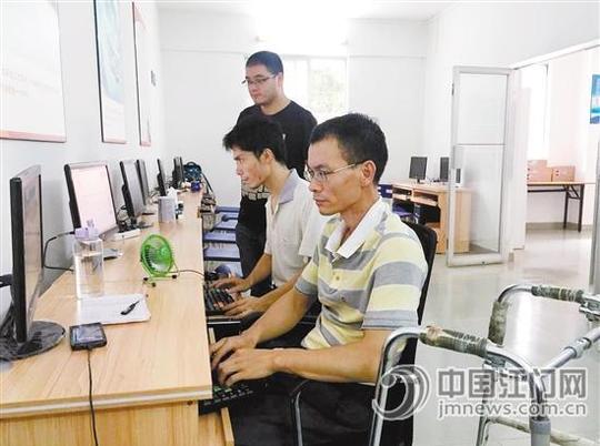 开创残疾人自主创业新路