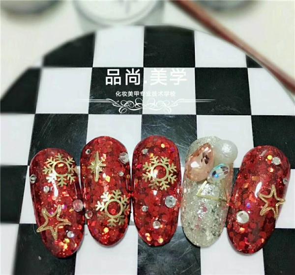 怀孕了还可以做美甲吗?