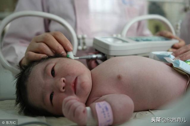 新生儿睡觉发出声音是怎么回事