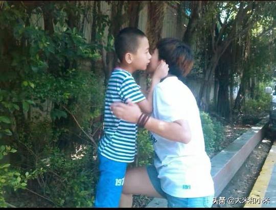 全职带自闭娃13年后，44岁的妈妈决定从头开始创业!