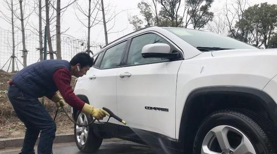 辛苦2017年,他走上了自己创业的道路成为了扬州唯一经营上门洗车