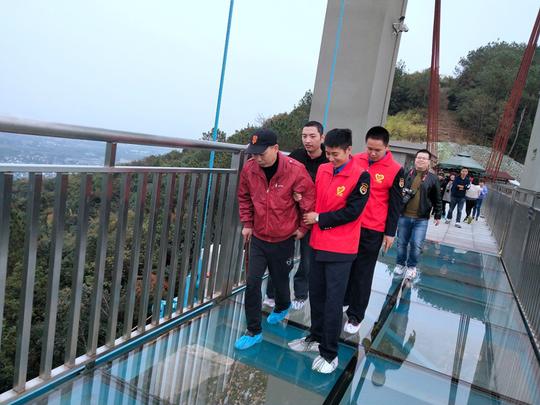 长兴县龙山街道"圆梦"残疾人在行动