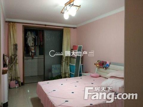 西二环合作路合作西区一楼两室一厅偏门大客厅卧室门对门