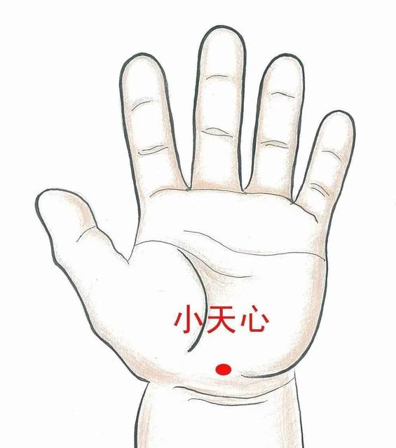 宝宝白天推拿晚上一直哭