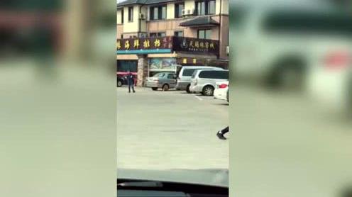 为了生意，真的是拼了都，最后的那一位太搞笑了!