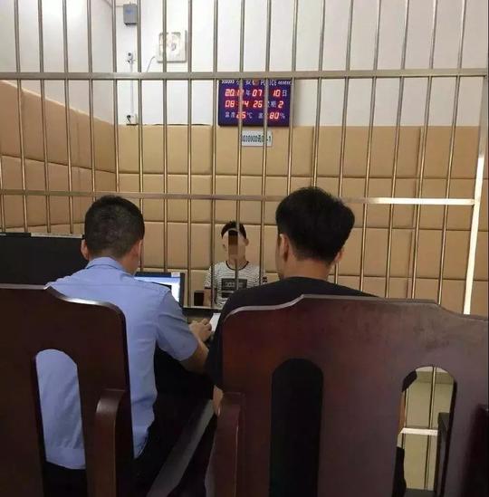 副区长,区公安分局局长李少敏率分局刑侦,技术等部门民警第一时间赶赴