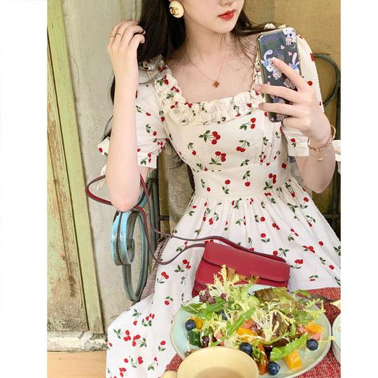 网红2021新款夏【朵朵樱桃法式仙女裙】低调的华丽，让你c位出道~