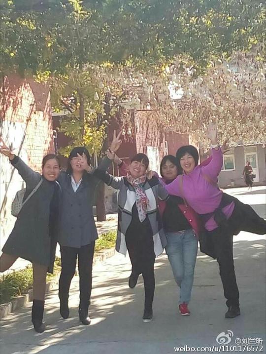 一主持人出场二班长致辞三采茶舞舞蹈四湖北唱六口茶