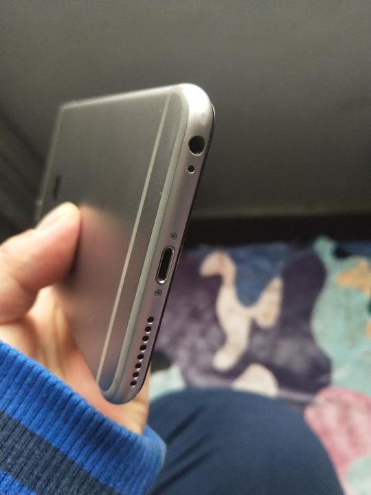 苹果iphone6splus深空灰色64g国行自己的手机,无锁没修过没坏