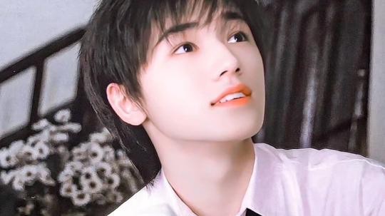 宋亚轩橙光素材