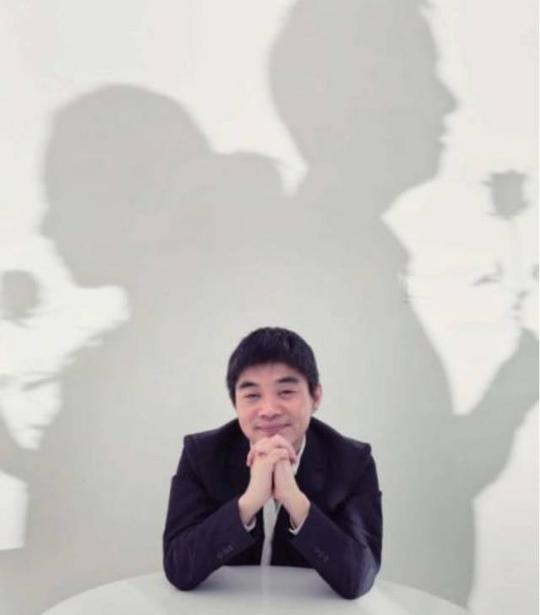 张思川答到:那就再创业.他再问,再失败能不能卖了房子?