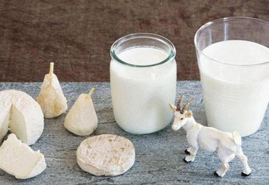 母乳比进口奶粉好吗