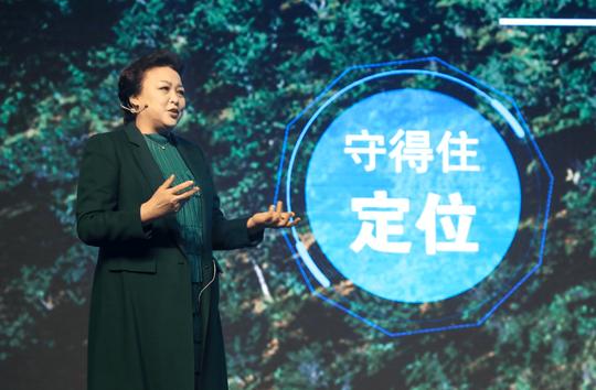 【草字的古诗词】商务部:希望美方尽快取消加征关税