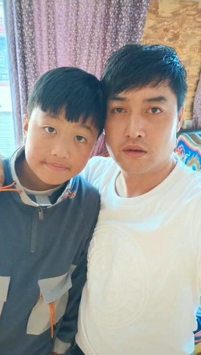 网红拉姆被前夫泼汽油烧焦后续！前夫正脸曝光！想打好父亲人设！