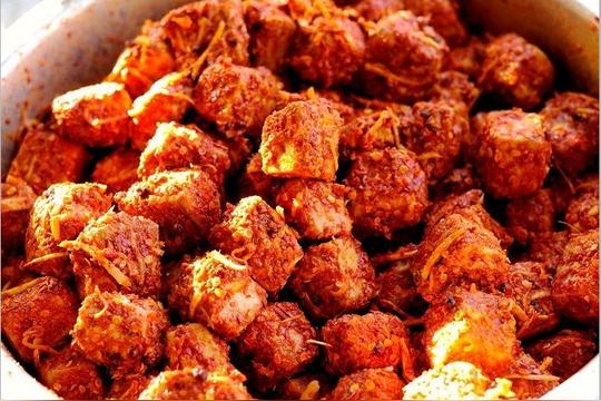 霉豆腐霉豆腐的制作方法也非常简单,将豆腐
