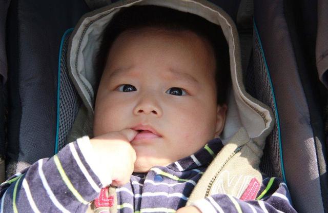 孩子爱拿别人的东西就是坏孩子吗