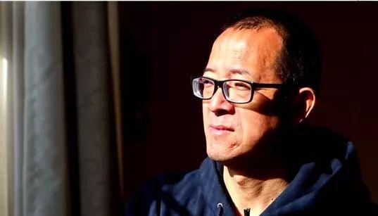 俞敏洪24年总结出创业铁律:提成工资制是"毒奶"!新东方差点被它害死.