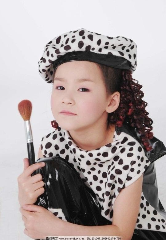 儿童写真艺术照可爱漂亮乖巧微笑小公主儿童幼儿摄影