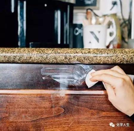 被水烫伤了可以用牙膏吗