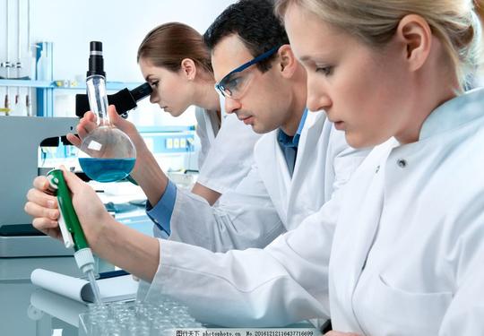 化学实验室化学实验室图片素材药水科研人员认真专注医疗护理