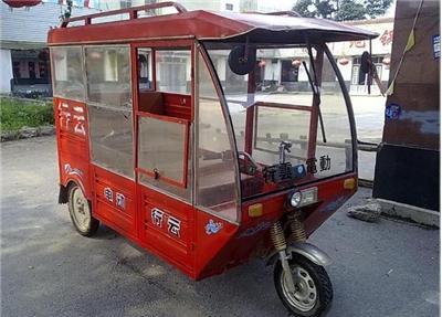 转行云拉客三轮车